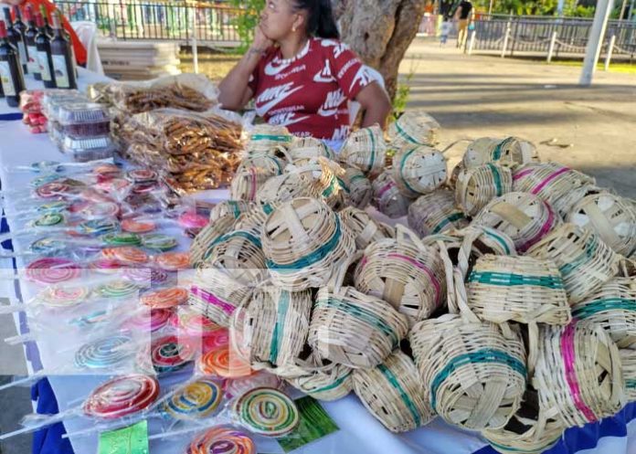 Foto: productos tradicionales que se regalan en la purísima cada 7 de diciembre en Nicaragua / TN8