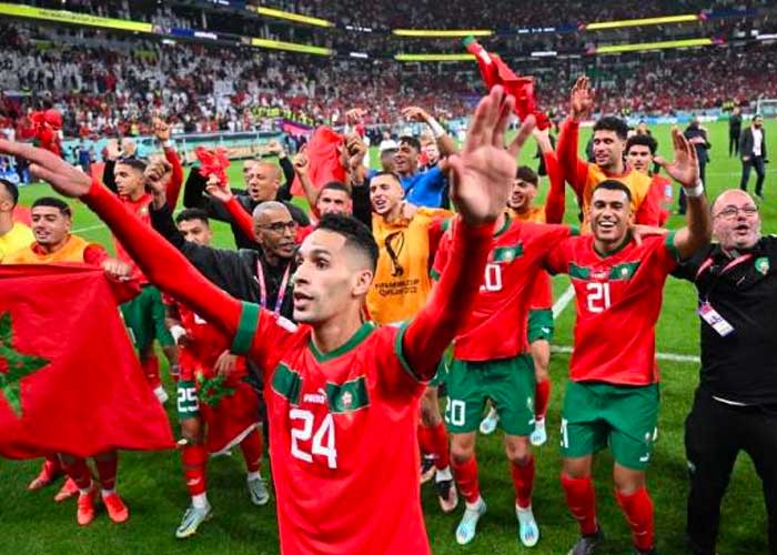 Futbolistas de Marruecos dedican victoria a sus madres