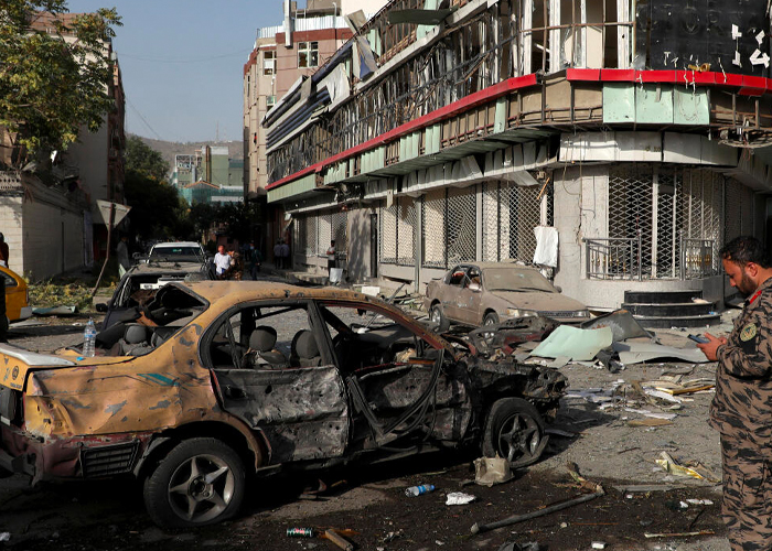 Dos asaltantes mueren en Afganistán tras detonar coche bomba