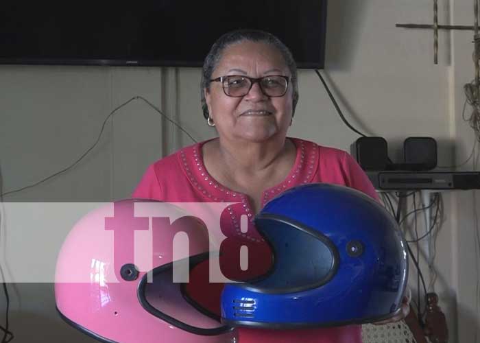 Negocio familiar de cascos de seguridad es exitoso en Rivas
