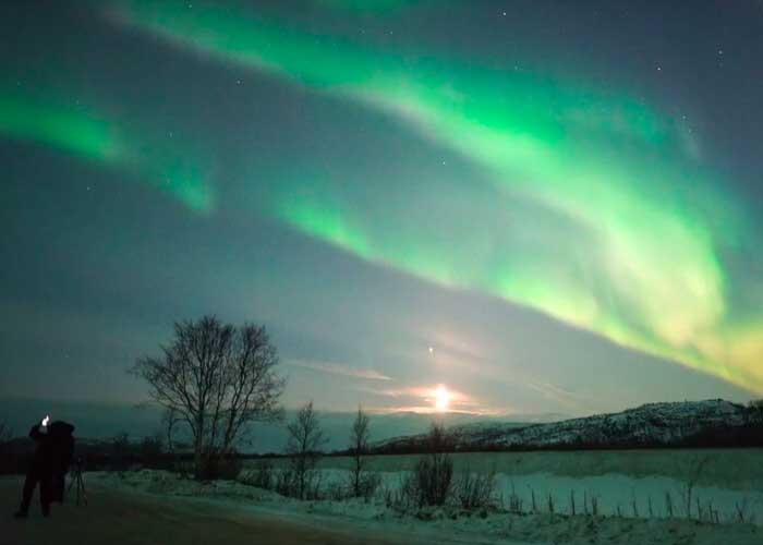Hipnotizante espectáculo de una aurora boreal