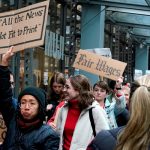 Más de mil empleados del New York Times en huelga exigiendo aumento salarial