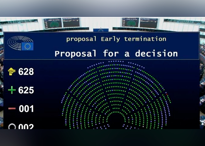Parlamento Europeo destituye a Kaili como vicepresidenta por corrupción