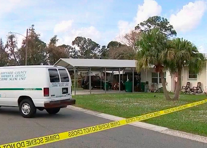 Desangrada muere una mujer en Florida luego del brutal ataque de su hijo