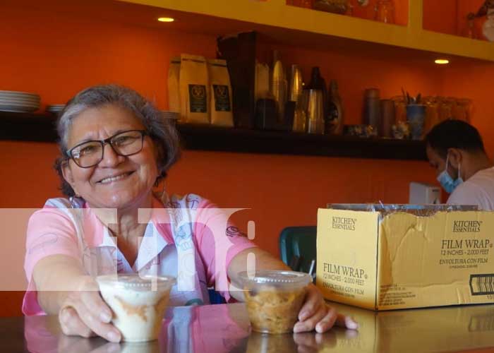 Pastelería María Elena: 30 años de dulce tradición y deliciosos postres navideños