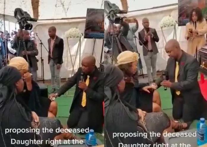 Pastor pide matrimonio en un funeral