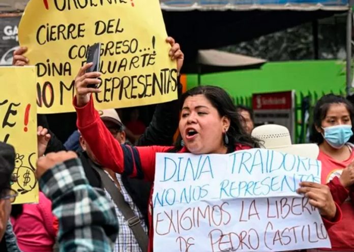 Protestas en Perú exigen adelanto de elecciones y la renuncia de Dina Boluarte
