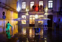 Torrenciales aguaceros dejan varios daños materiales y un muerto en Lisboa
