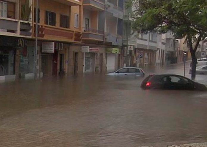 Fuertes aguaceros dejan incomunicadas varias localidades en Portugal