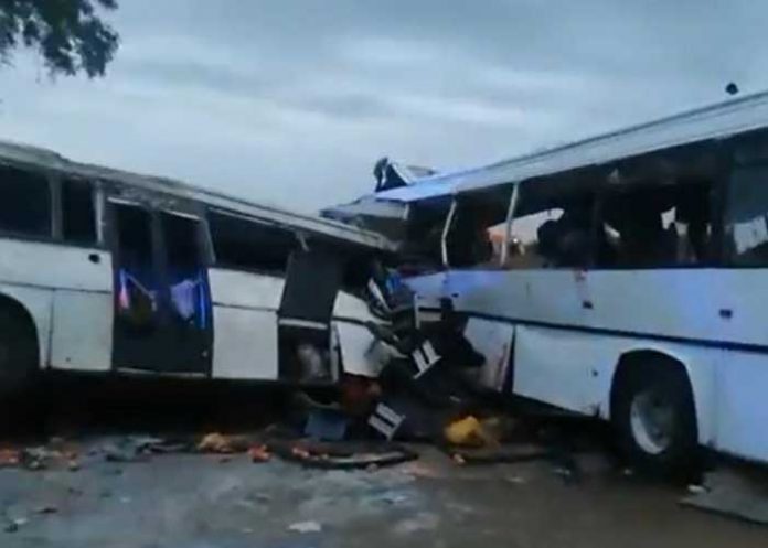 Brutal choque de autobús en Senegal deja 40 personas muertas