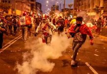 Protestas en Perú continúan en su sexto día consecutivo