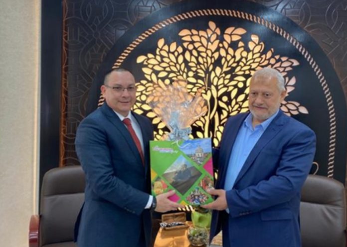 Embajador de Nicaragua sostuvo reunión con Alcalde de Jericó en Palestina