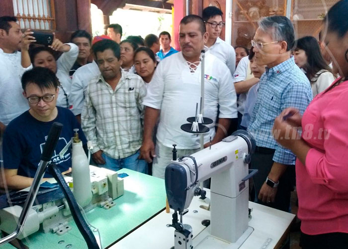Realizan programa de capacitación para emprendedores y artesanos en Monimbó
