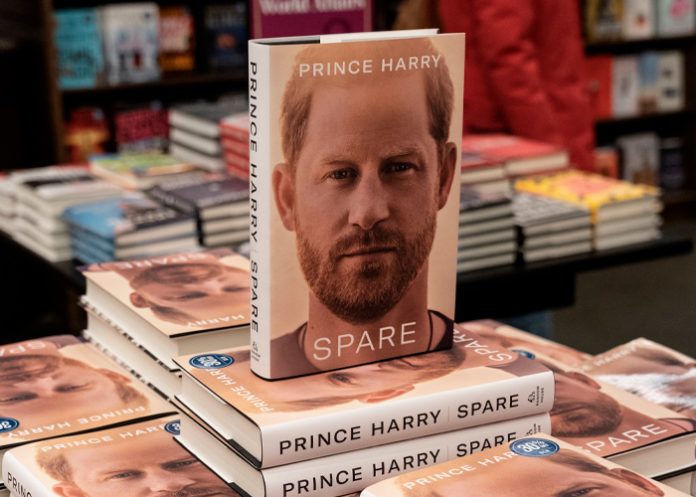 Libro escrito por el Príncipe Enrique vende millones de ejemplares