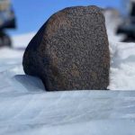 ¡Impresionante! Encuentran meteorito de casi 8 kilos en la Antártida