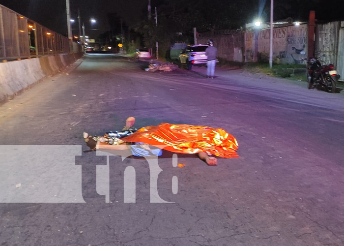 Motociclista muere en accidente en la entrada al barrio Santa Elena, Managua