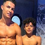 Hijo de Cristiano Ronaldo "galletea" a otro chatel por gritar "¡Viva Messi!"