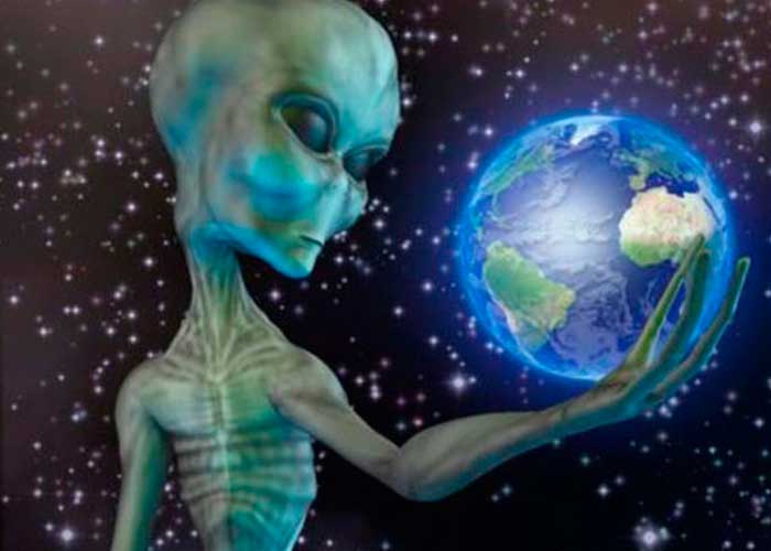 Extraterrestres no visitan la tierra porque los humanos son 'tontos