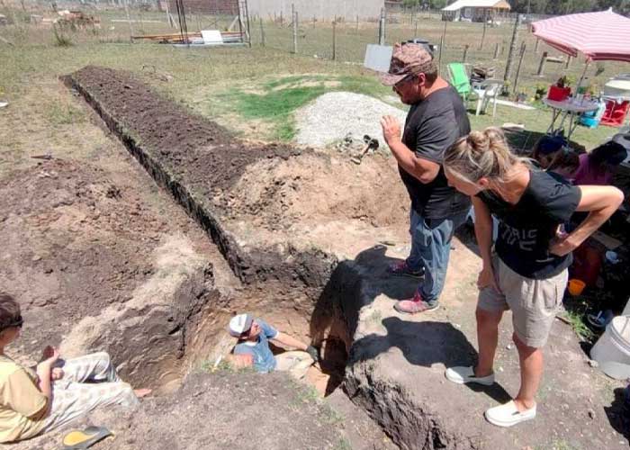 Hallan uno de los restos más completos del tigre diente de sable