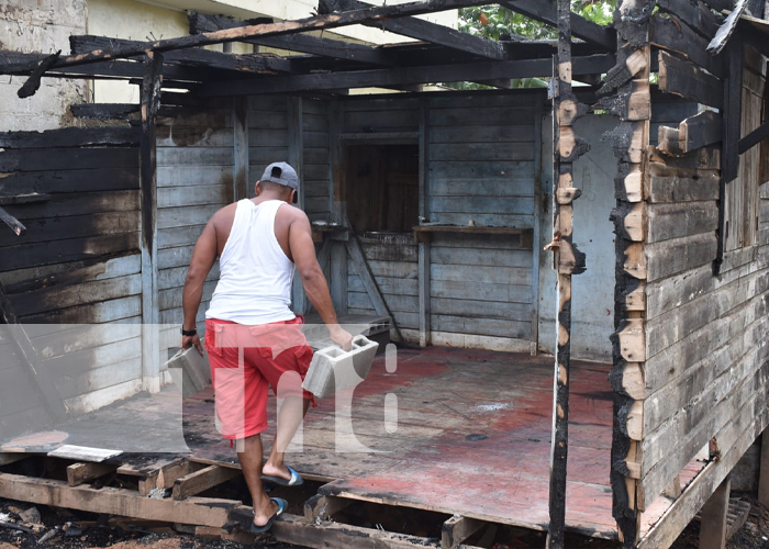 Foto: Viviendas de Bluefields que fueron devoradas por incendio serán reconstruidas / TN8