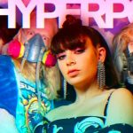 Hyperpop, el estilo musical que estará de moda en 2023