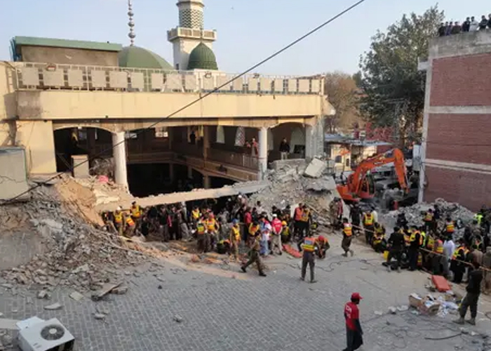 34 muertos y 150 heridos tras explosión en una mezquita en Pakistán