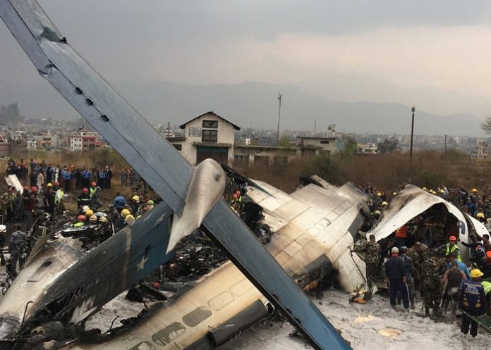 Accidente aéreo en Nepal deja al menos 40 muertos