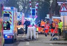Sangriento ataque con cuchillo en un tren de Alemania deja varios heridos