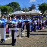 Foto: Entrega de bonos y mochilas a hijos e hijas de policías en Nicaragua / TN8