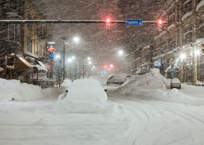 Registran más de 40 muertos por tormenta invernal en Búfalo, Estados Unidos