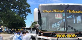 Foto: Intento de robo en un bus termina con una víctima lesionada, al caer de la unidad en Managua / TN8