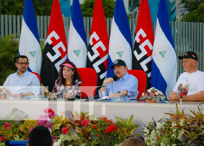 Foto: Presidente de Nicaragua, Daniel Ortega, encabeza acto por entrega de nuevos buses / TN8