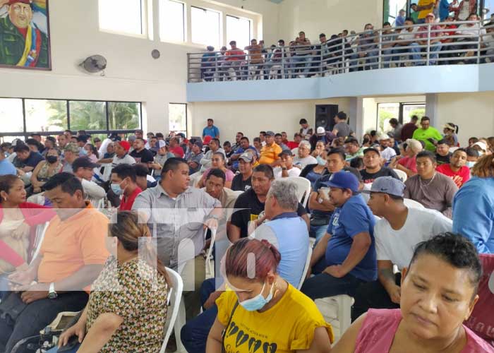 Foto: Reunión con propietarios de caponeras en Ciudad Sandino / TN8