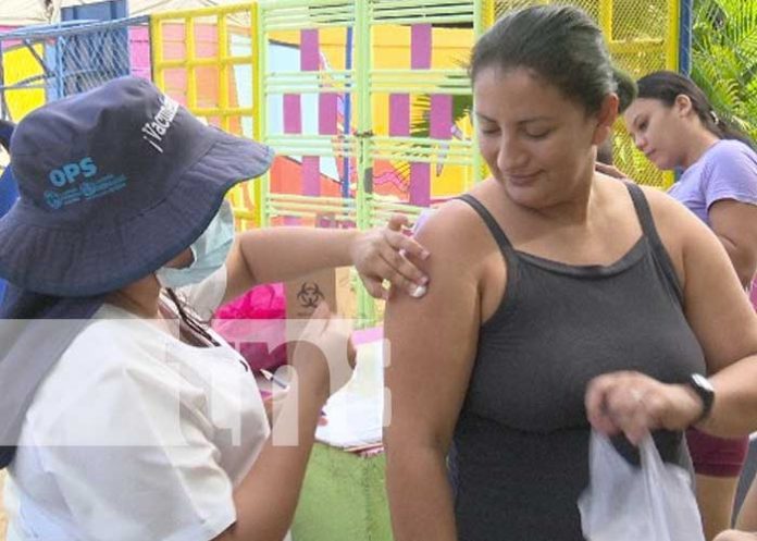 Foto: Aplicación de vacunas contra el COVID-19 en Managua / TN8