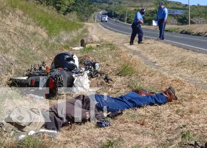 Foto: Trágica muerte de un motociclista en la Cuesta El Coyol, Tipitapa, Managua / TN8