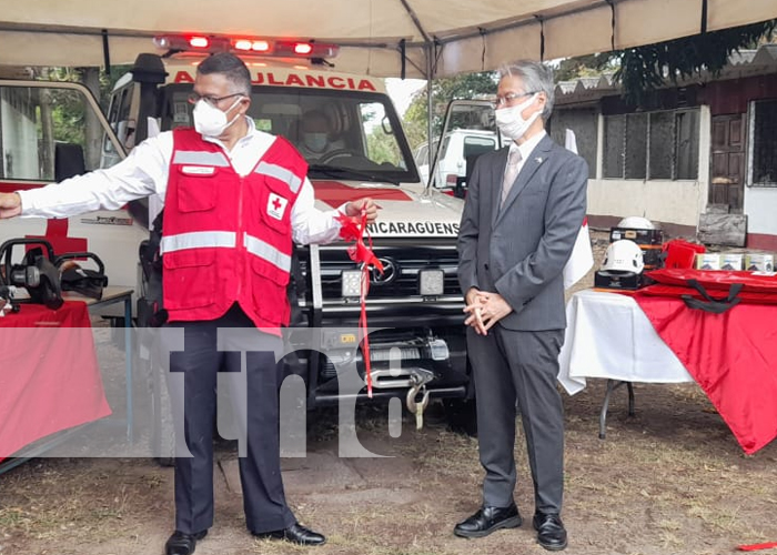 Gobierno de Japón entrega ambulancia a Cruz Roja Filial Granada