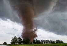 ¡Madre Naturaleza sin piedad en EE.UU.! Emergencia en Alabama por Tornados