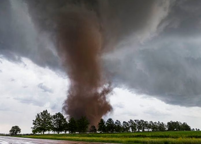 ¡Madre Naturaleza sin piedad en EE.UU.! Emergencia en Alabama por Tornados