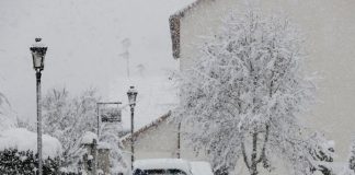 Alerta roja en España por un fuerte temporal de nieve, lluvia y vientos