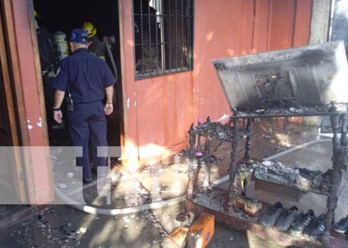 Foto: Incendio casi acaba con la vida de dos niñas en Managua / TN8
