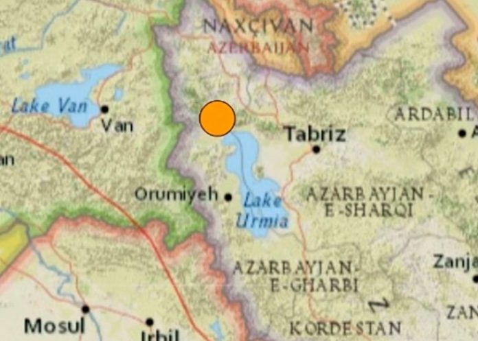 Sismo 5.4 sacude Irán dejando 120 heridos y 200 casas dañadas