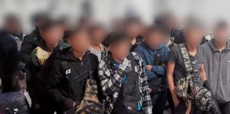 Capturan a "coyotes" con 57 migrantes guatemaltecos en carretera de México