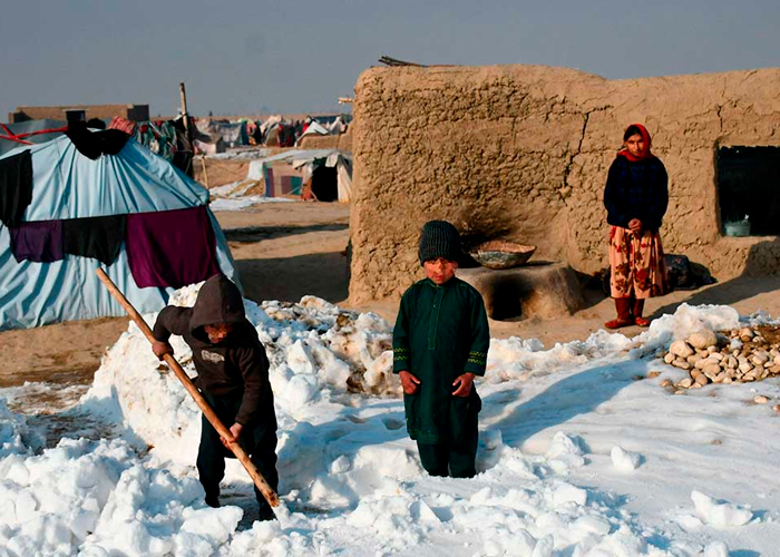 Gélidas temperaturas que azotan Afganistán dejan al menos 70 muertos