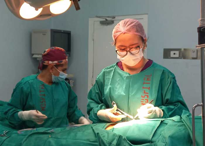 Foto: Cirugías oncológicas en el Hospital Manolo Morales / TN8