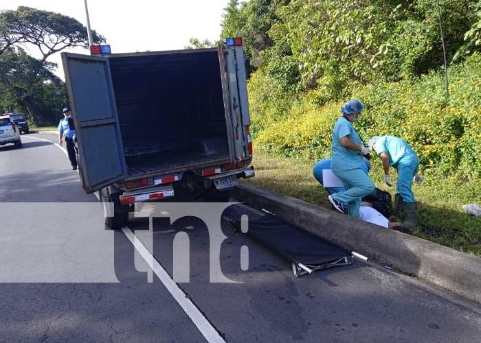 Foto: Hallazgo del cuerpo de un hombre en Carretera Sur, Managua / TN8