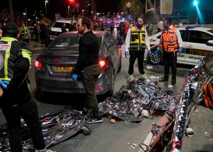 Ocho muertos y varios heridos dejó un ataque en una sinagoga en Jerusalén