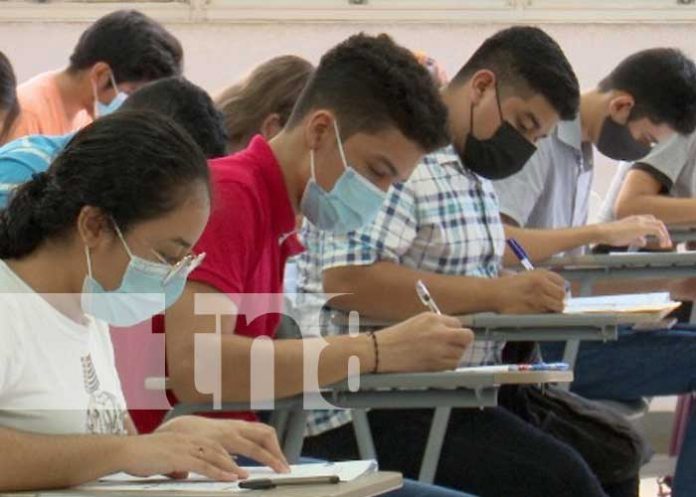 Foto: Examen de admisión en la UNI / TN8