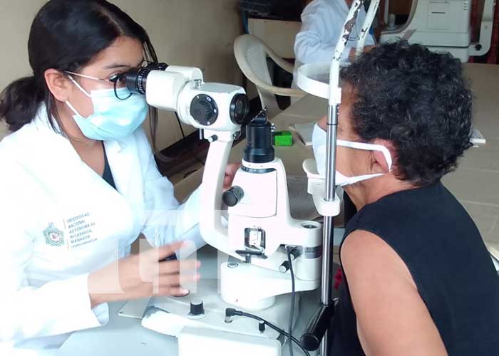 Foto: Salud visual gratuita para familias en Managua / TN8