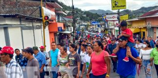 Foto: Boaqueños caminan celebrando las victorias del pueblo, "No Pudieron, Ni Podrán" / TN8