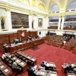 Congreso de Perú da el “sí” al debate sobre adelanto electoral